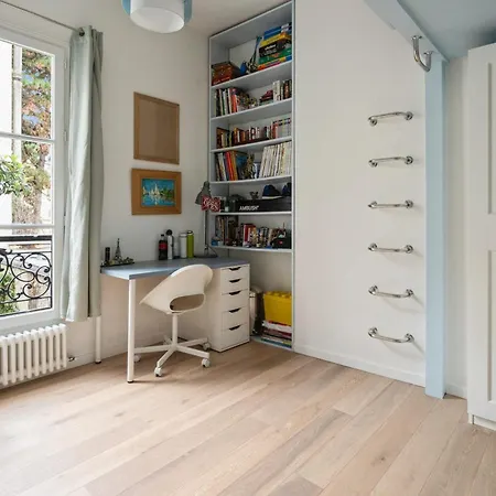 Vakantiehuis Large House Renovated In - Welkeys