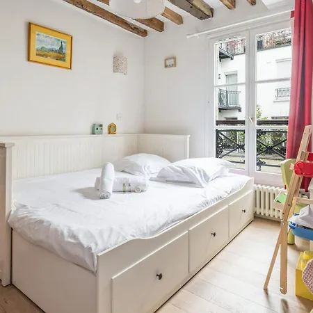 Vakantiehuis Large House Renovated In - Welkeys *