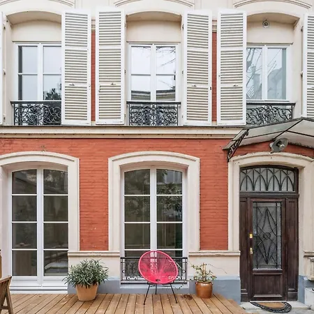 Large House Renovated In - Welkeys * Parijs