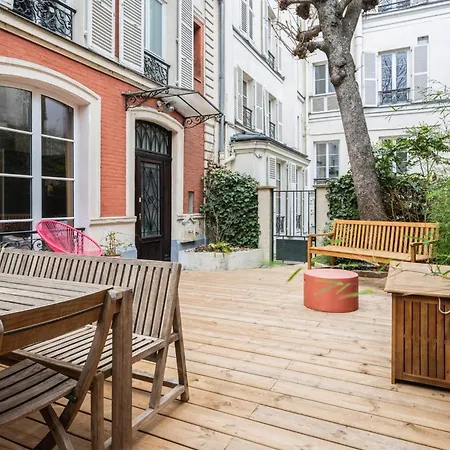 Large House Renovated In - Welkeys